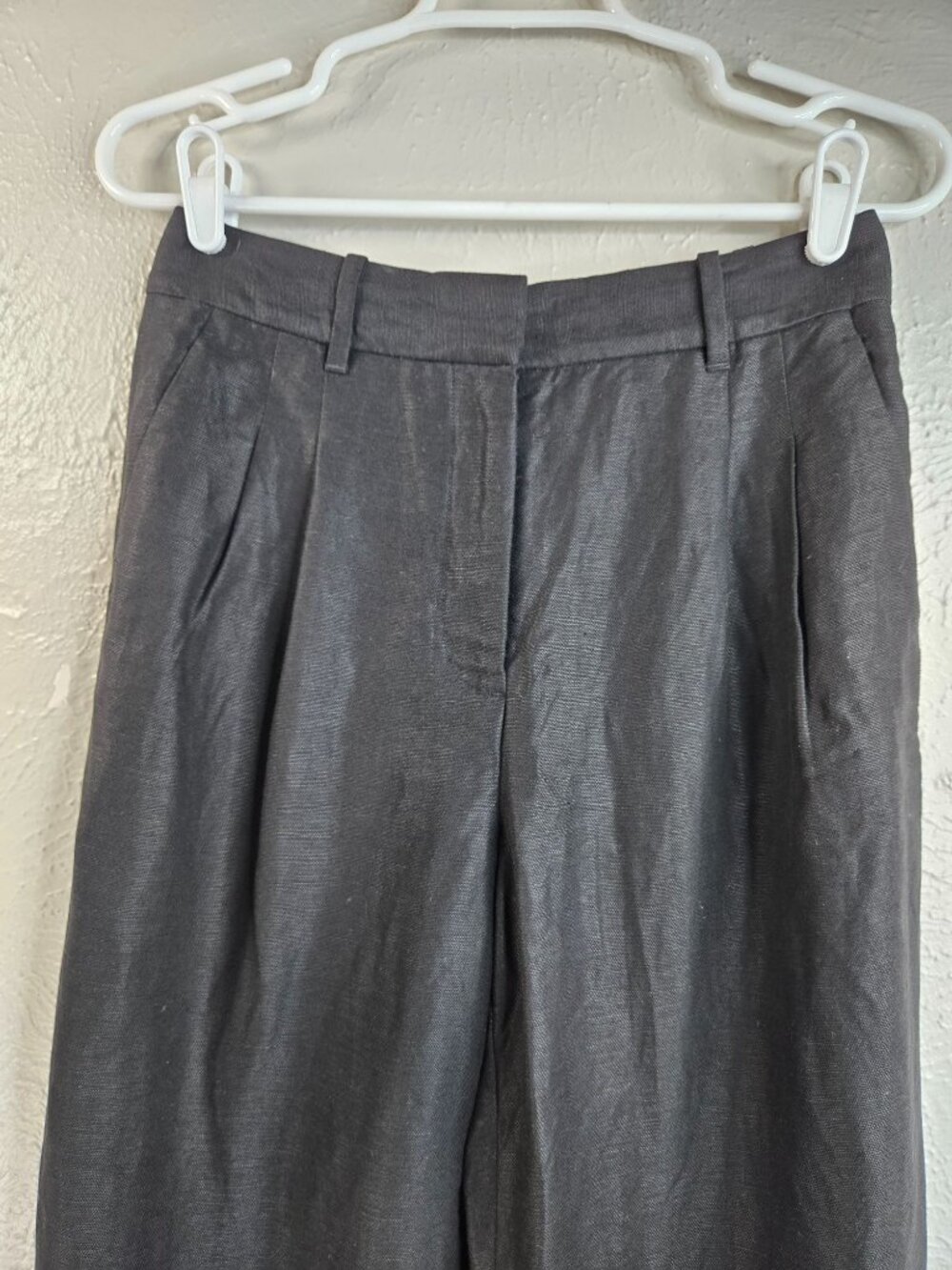 Aritzia Straight Pants 4 Black Pleated Linen Minimalist Heritage Preppy Trousers - Picture 5 of 11